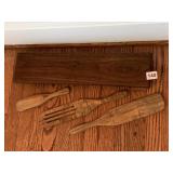 WOOD CHEESE SERVING TRAY & LAMP LIGHT WOOD