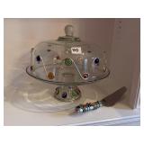 COVERED CAKE PLATE WITH LIFTER WITH WIRE AND