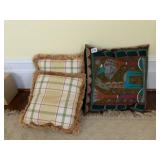 THROW PILLOWS 2 MATCHING W/ KAROSS GIRAFFE MOTIF