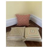 ACCENT PILLOWS 3 TO GO