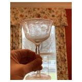 UNMARKED CLEAR ETCHED GLASS CORDIAL GLASSES 4