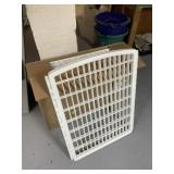 PLASTIC COLLAPSABLE DOG CAGE NEW IN BOX
