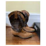 BOOTS DINGO SZ. 8 M