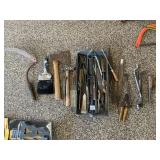 TOOL TRAY AND TOOLS CHISELS
