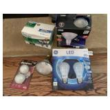 LOT OF VARIOUS LIGHT BULBS SOME IN BOXES
