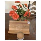 WOODEN BOOK HOLDER AND FLOWERPOT WITH FAKE