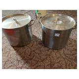 MED STOCK POTS BOTH WITH LIDS
