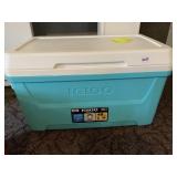 IGLOO COOLER EXTRA CLEAN