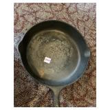 CAST IRON PAN LARGE 10 IN