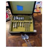 ONEIDA STAINLESS SERVICE FOR 6 + SEE PHOTO