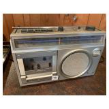 CASSETTE HITACHI RADIO