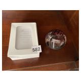 PAPER WEIGHT YEAR 2000 AND THANK YOU CARDS