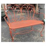 ROD IRON LOVE SEAT 41W