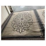 PORCH RUG 8 X 10 APPROX. SZ.