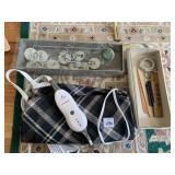 CURTAIN HOOKS ECLECTIC HEATING PAD