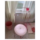 PINK TOWEL RACK 32" H X 17" X 9" W/ MATCHING