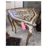 TRIANGLE NESTING TABLES