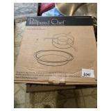 PAMPERED CHEF CAKE PAN SET