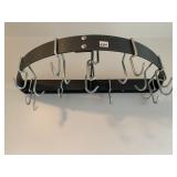 ALL - CLAD POT/UTENSIL HOLDER DO NEED TO UNSCREW