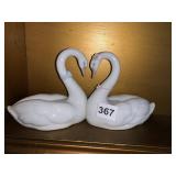DOUBLE SWAN PLANTER BY LLADRO