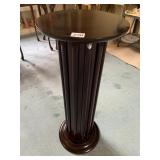 DARK FINISH PEDESTAL 30" X 12" RIBBED CENTER