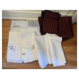 NAPKINS, TABLE CLOTHS ETC.
