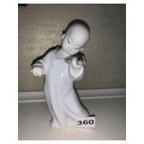 INSTRUMENT PLAYING CHILD LLADRO