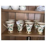 LENOX HOLIDAY NOUVEAU MUGS 4.75" H LIKE NEW 8 TO