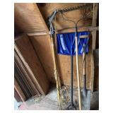 RAKE, PRUNER, SHOVEL, BULB PLANTER SHOVEL
