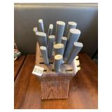 KNIFE BLOCK NEED SHARPENED