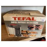 TEFAL FRYER W/ FILTER