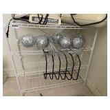 SHOE RACK WHITE AND SILVER/GOLD ORNAMENTS
