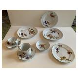 EVESHAM SET OF CHINA 11 DINNER PLATES, 12 SAUCERS