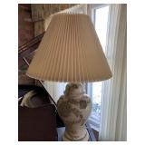 WHITE FLOWER RAISED MOTIF LAMP 28H