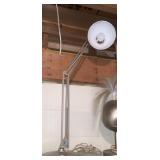 ADJUSTABLE NECK DESK LAMP