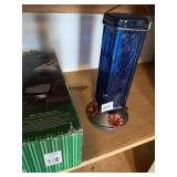 GLASS HUMMINGBIRD FEEDER