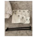 1 PANEL FLOOR TO CEILING, BROOKSTONE WHITE OUT