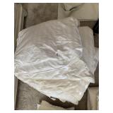 108X98 DOWN COMFORTER