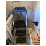 WERNER STEP LADDER WITH PAINT TRAY
