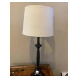 BLACK TWISTED BASE LAMP