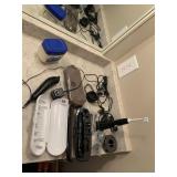 ELECTRIC TOOTHBRUSH WITH STORAGE, EXTRA HEADS,