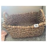 DOUBLE HANDLED WICKER BASKET