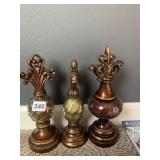 STANDING DECORATIONS