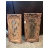 2 METAL DECORATIVE DRINK SERVING TRAYS WITH