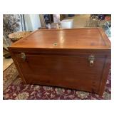35X23X19 LOCKING CEDAR CHEST