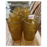 10 PIONEER WOMAN AMBER GLASSES