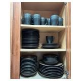 PFALTZGRAFF EVERYDAY DISH WARE CAMBRIA PATTERN,