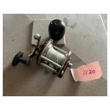 PFLUEGER BOND FISHING REEL