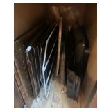 BAKING PANS, BROILING PANS, COOLING RACKS