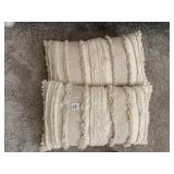 PAIR OF OBLONG MATCHING THROW PILLOWS